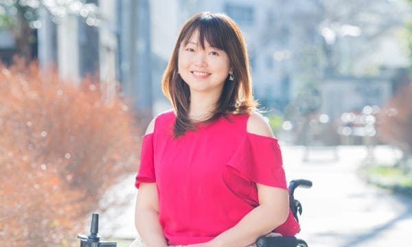 小澤綾子氏の写真